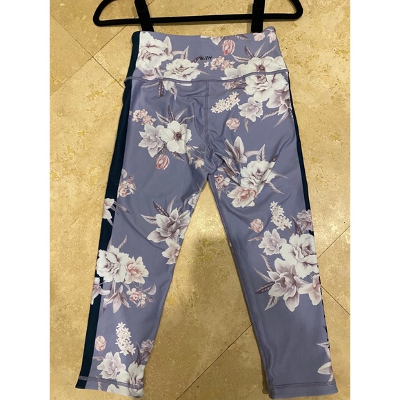 Peloton by WITH Wildflower High Rise Capri Size S - Picture 2 of 4